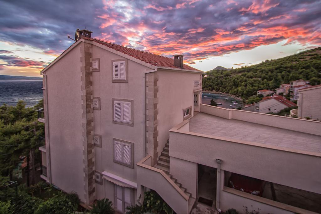 Apartments Domani Omiš Buitenkant foto